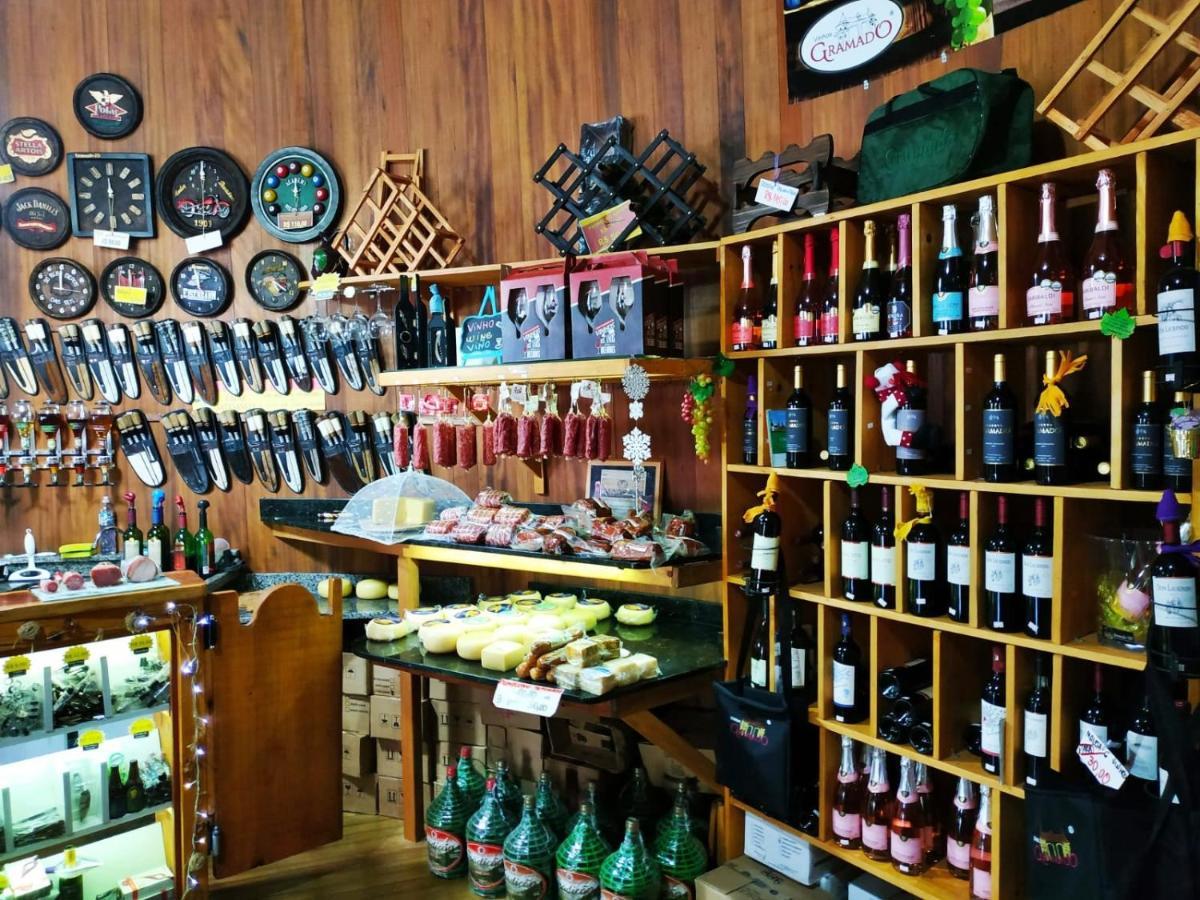 Chale Tematico Em Pipa De Vinho - Parada Da Pipa Chales Canela Exteriér fotografie
