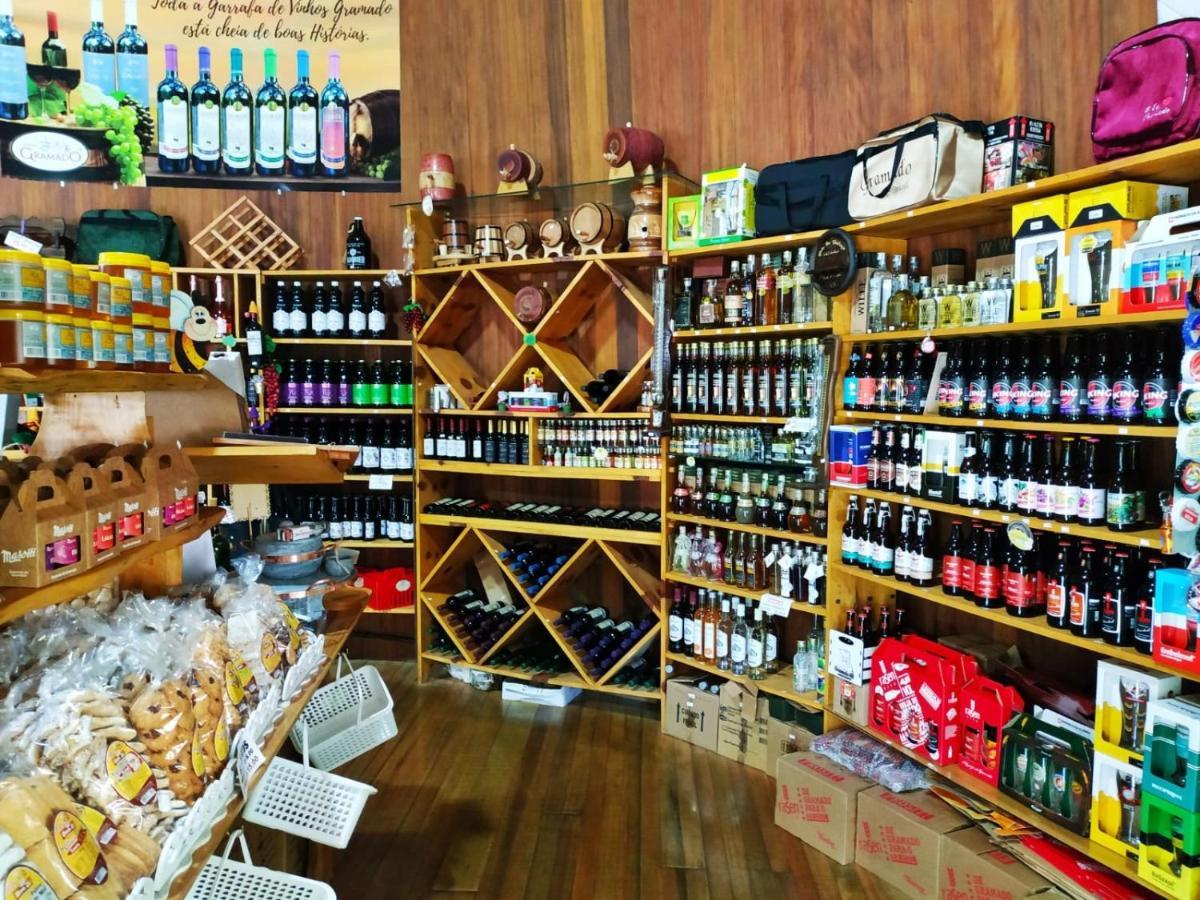 Chale Tematico Em Pipa De Vinho - Parada Da Pipa Chales Canela Exteriér fotografie